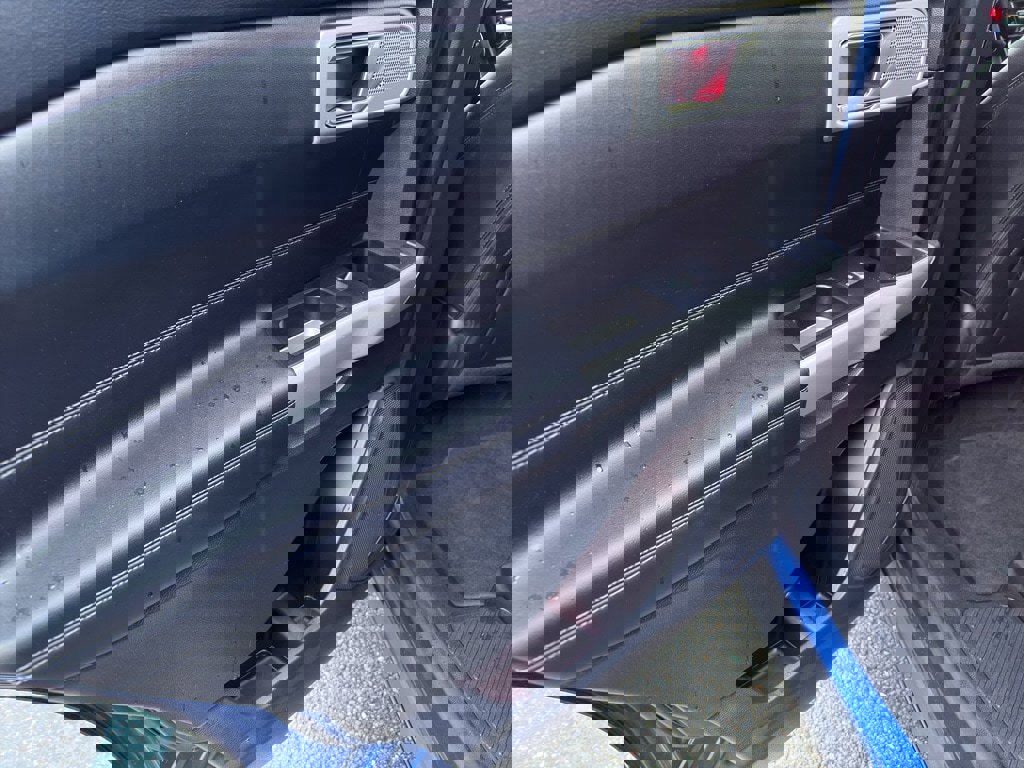 Used 2022 Ford Explorer Limited image 14