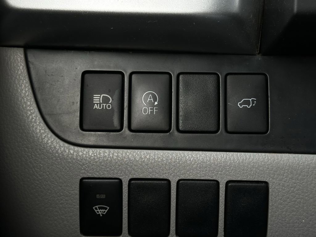 Used 2019 Toyota Highlander XLE image 24