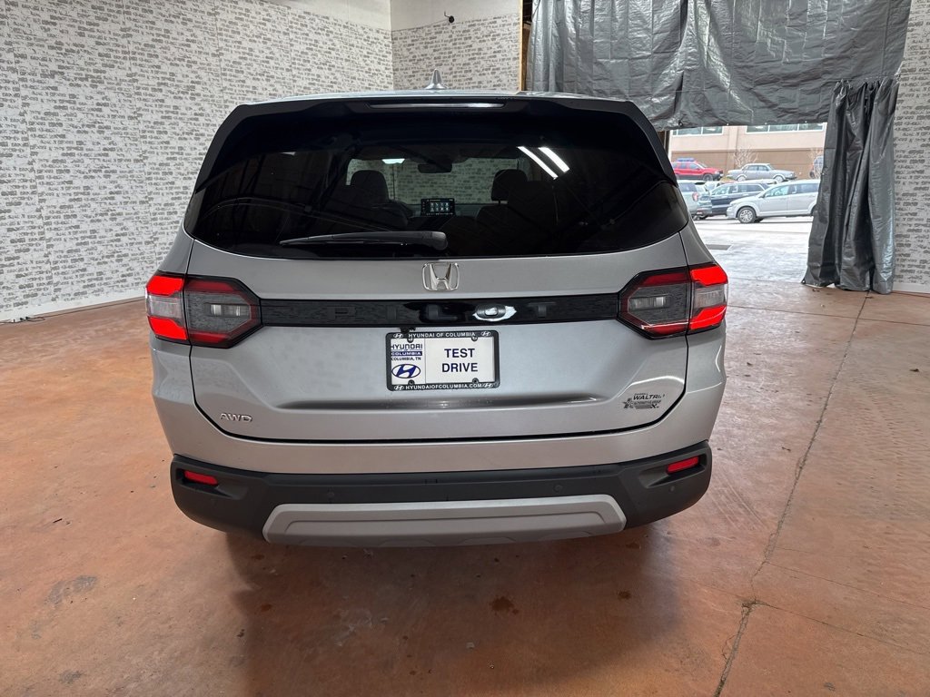 Used 2025 Honda Pilot EX-L image 6