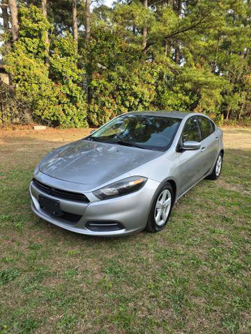 Used 2015 Dodge Dart SXT image 1