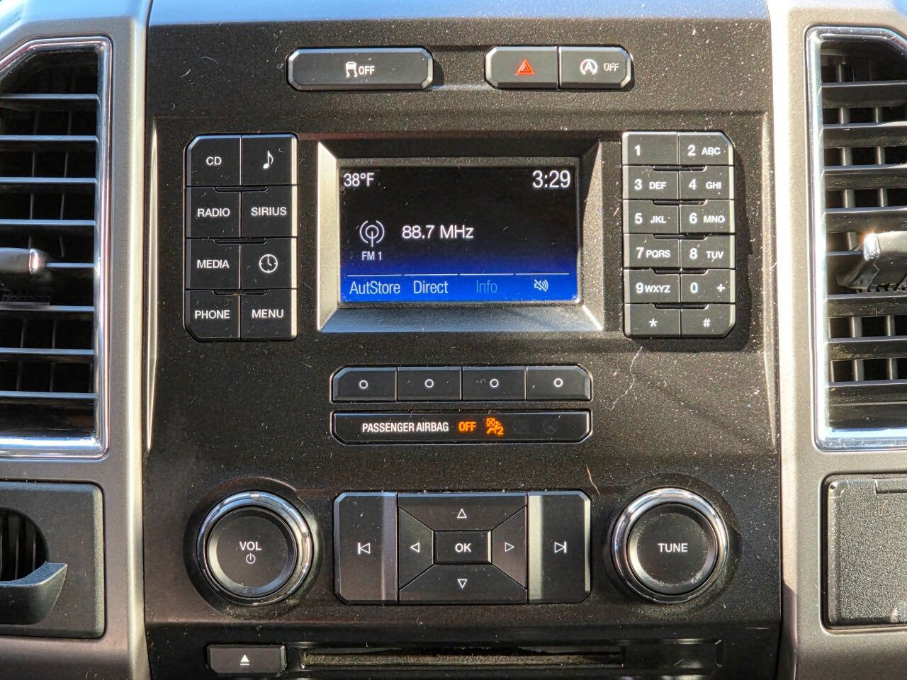 Used 2015 Ford F150 XLT w/ Equipment Group 301A Mid image 24