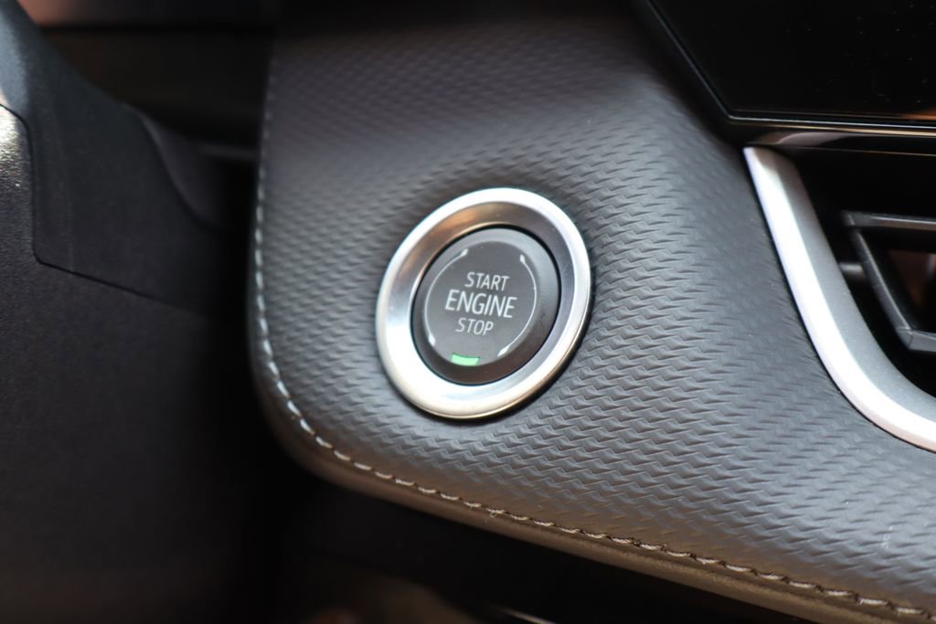 Used 2025 Chevrolet Equinox LT FWD image 17