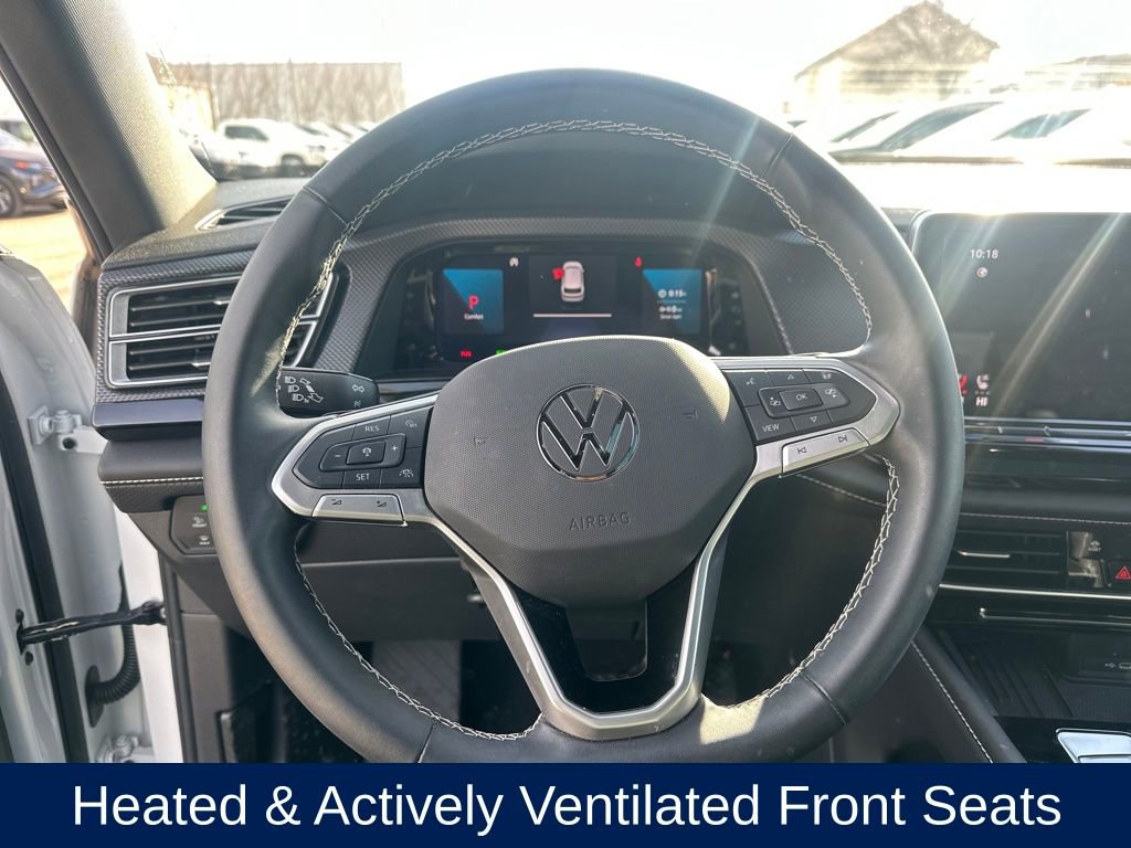 Used 2025 Volkswagen Atlas Cross Sport SEL image 15