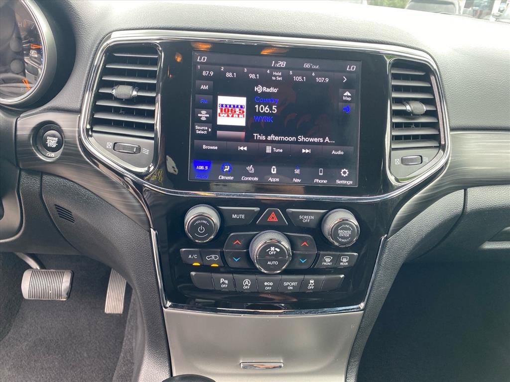 Used 2021 Jeep Grand Cherokee Laredo X AWD/4WD image 11