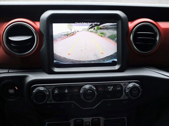 Used 2022 Jeep Wrangler Unlimited Rubicon w/ Steel Bumper Group AWD/4WD image 16