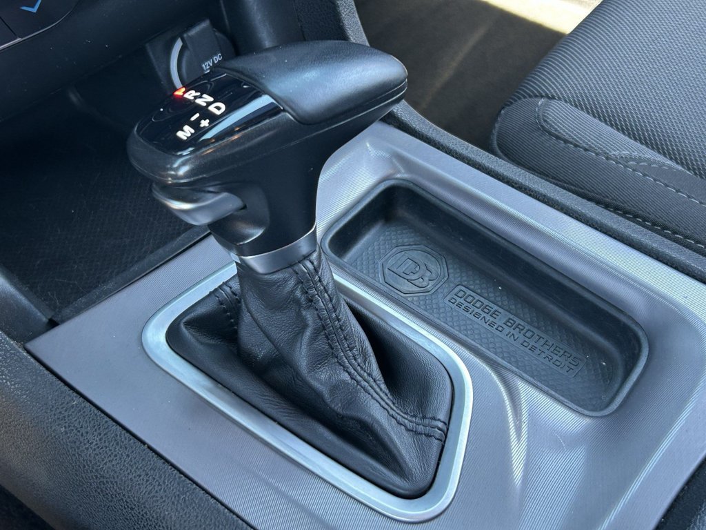 Used 2022 Dodge Charger SXT w/ Driver Convenience Group RWD image 34