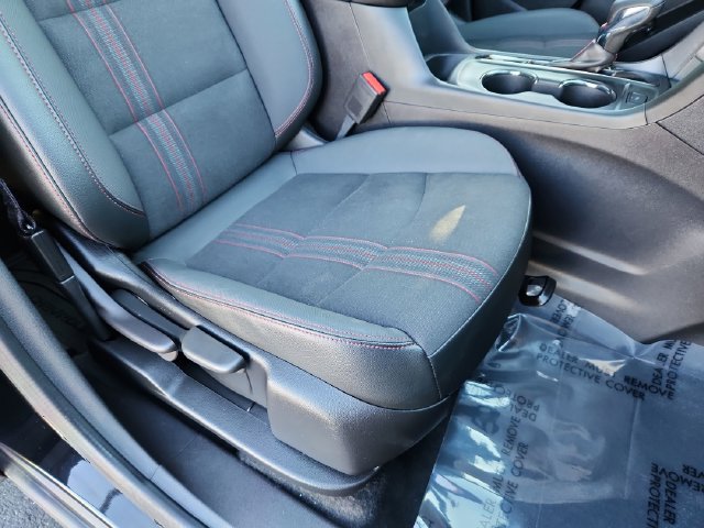 Used 2024 Chevrolet Equinox RS FWD image 26