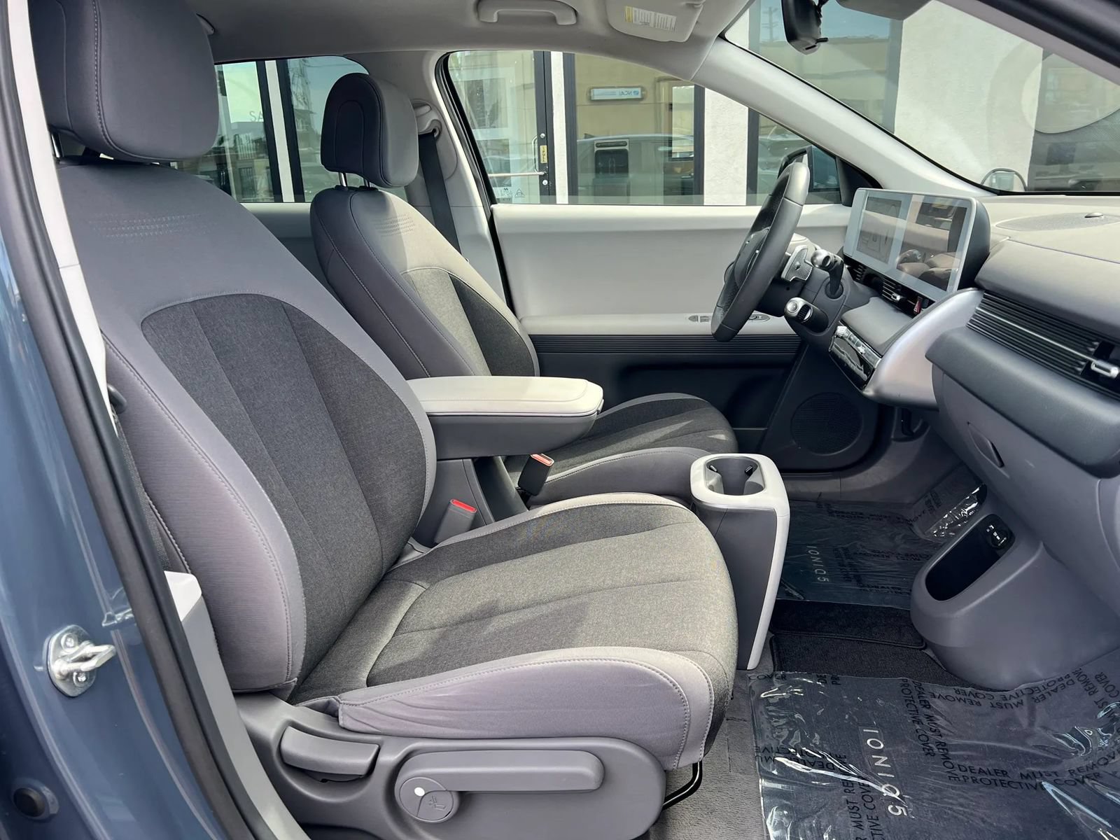 Used 2024 Hyundai Ioniq 5 SE RWD image 27