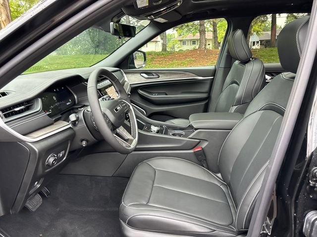 New 2027 Jeep Grand Cherokee Limited AWD/4WD image 6
