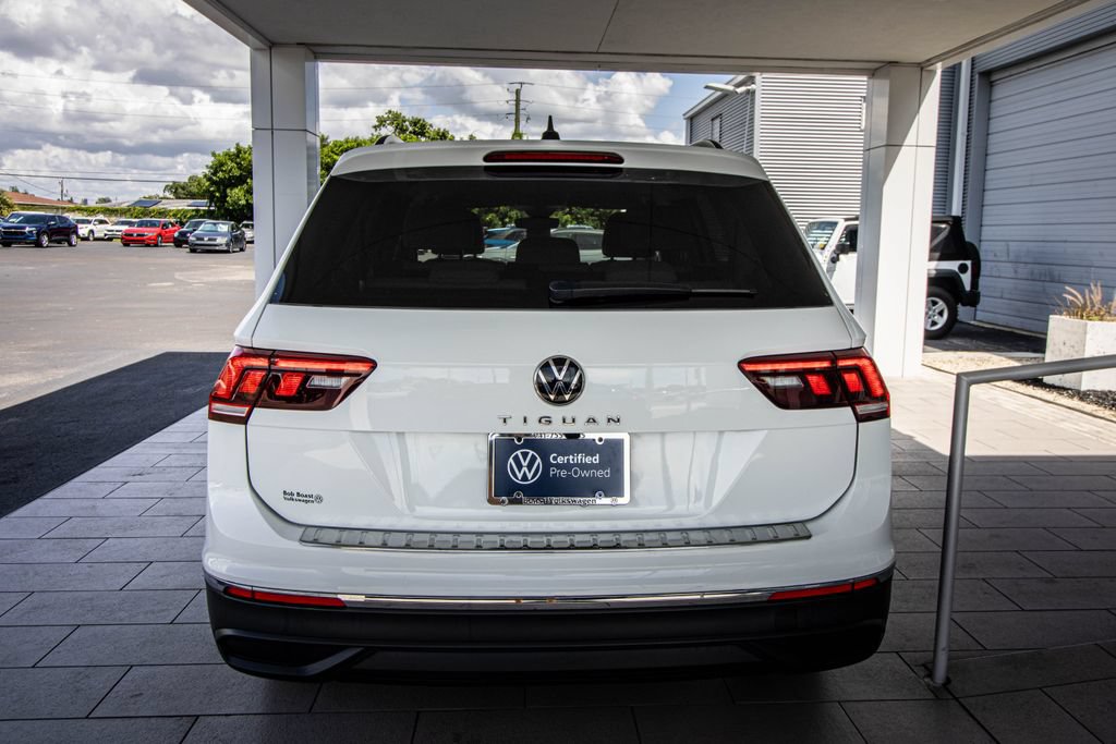 Certified 2024 Volkswagen Tiguan S FWD image 17