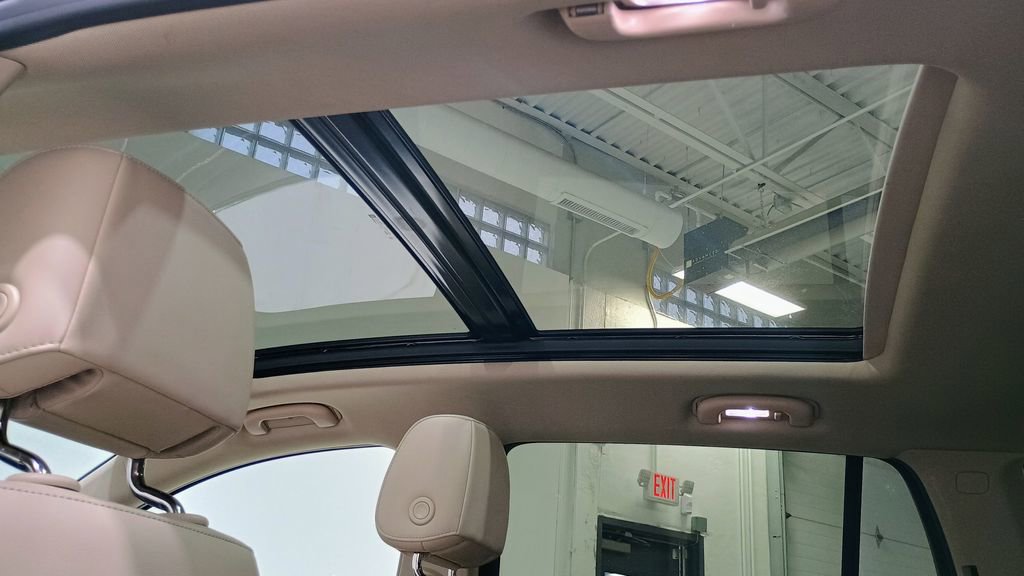 Used 2017 Buick Envision Essence image 23