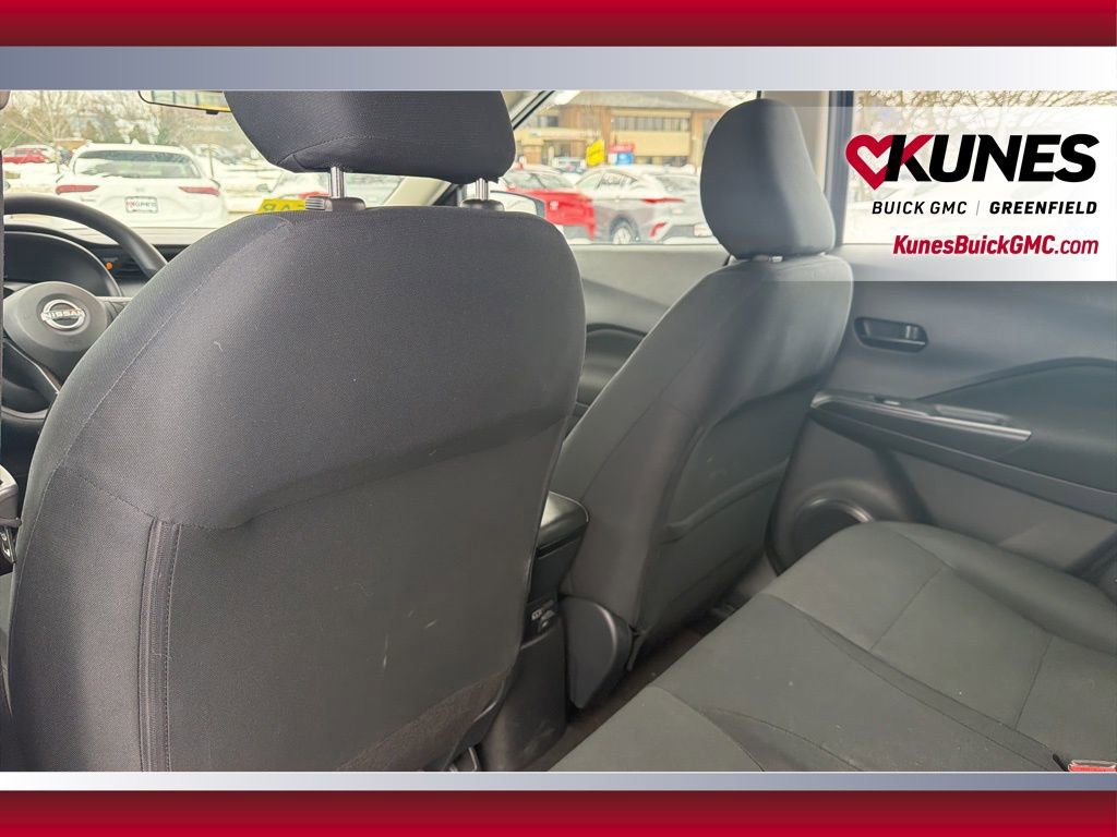Used 2024 Nissan Kicks S image 37