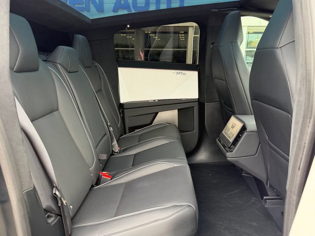 Used 2024 Tesla Cybertruck Cyberbeast AWD/4WD image 26