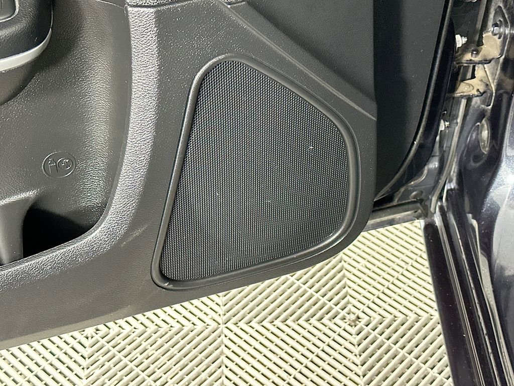 Used 2019 Chrysler 300 Touring w/ Sport Appearance Package image 24