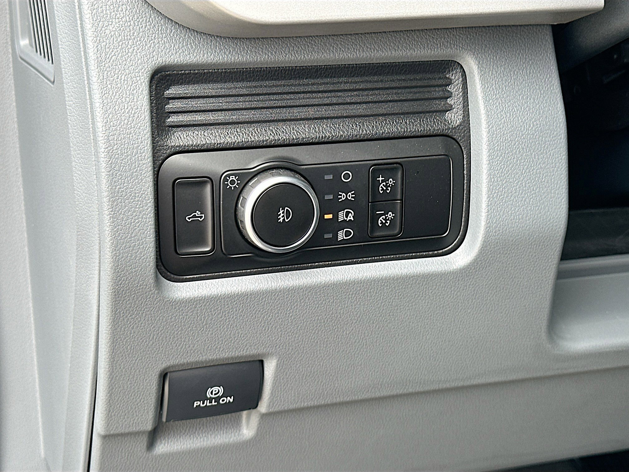 Used 2026 Ford F250 XL image 10