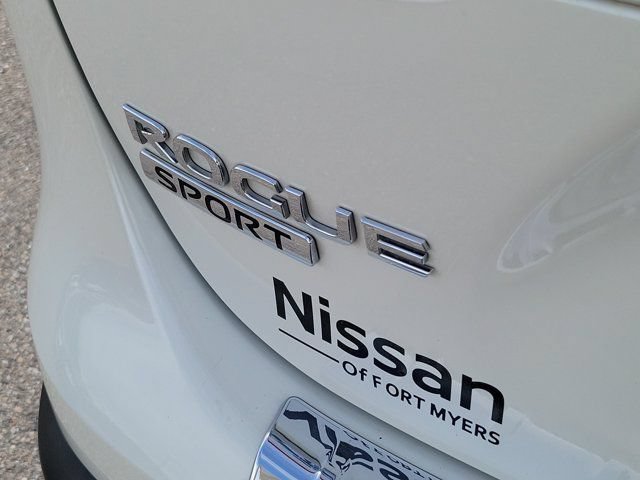 Certified 2021 Nissan Rogue Sport SV FWD image 11