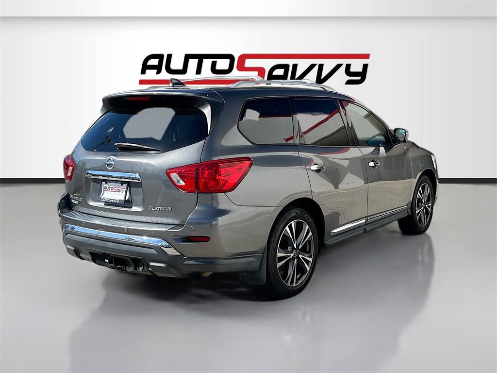 Used 2019 Nissan Pathfinder Platinum w/ Cargo Package image 7