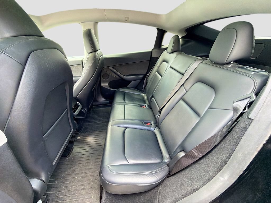 Used 2023 Tesla Model Y Performance AWD/4WD image 13