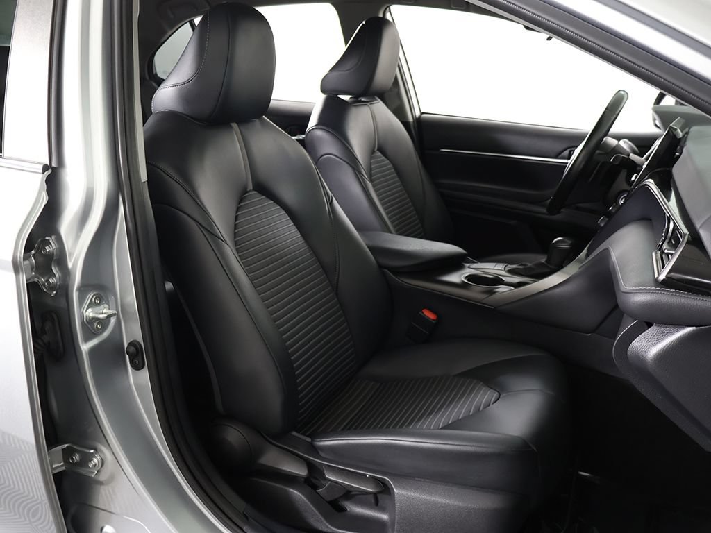 Used 2022 Toyota Camry SE FWD image 26