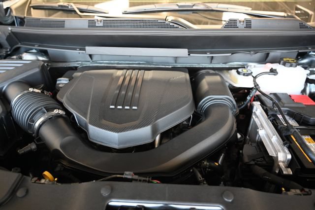 New 2026 Chevrolet Traverse LT w/ LPO, Floor Liner Package FWD image 30