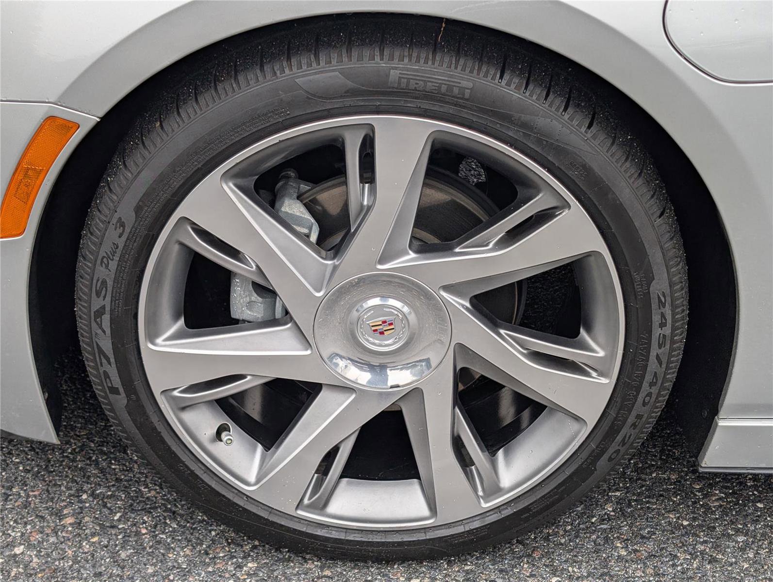 Used 2014 Cadillac ELR w/ Luxury Package image 10