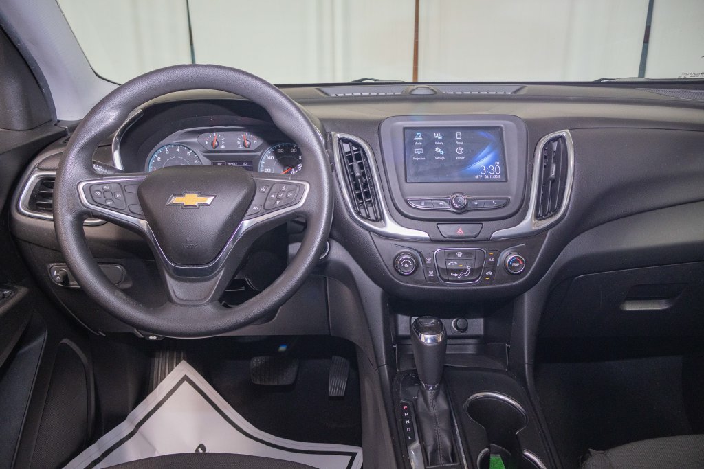 Used 2018 Chevrolet Equinox LT AWD/4WD image 16