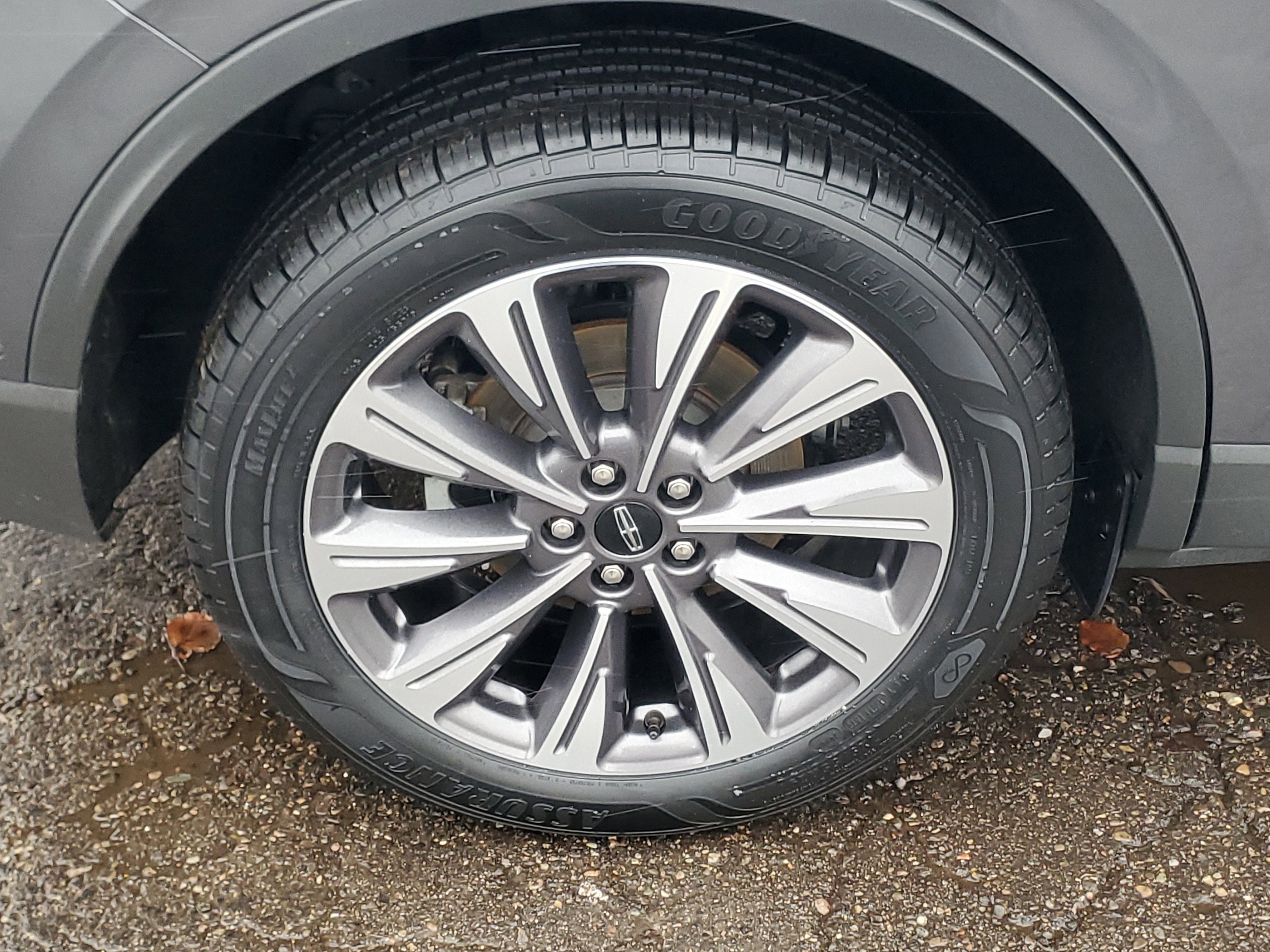 Certified 2022 Lincoln Corsair Reserve w/ Equipment Group 201A image 7