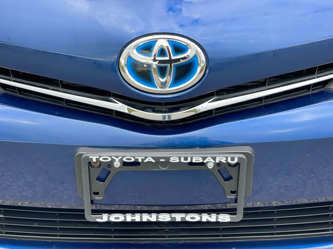 Used 2014 Toyota Prius V Five FWD image 19