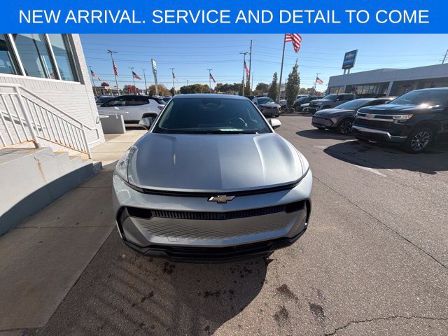 Used 2025 Chevrolet Equinox EV LT FWD image 3