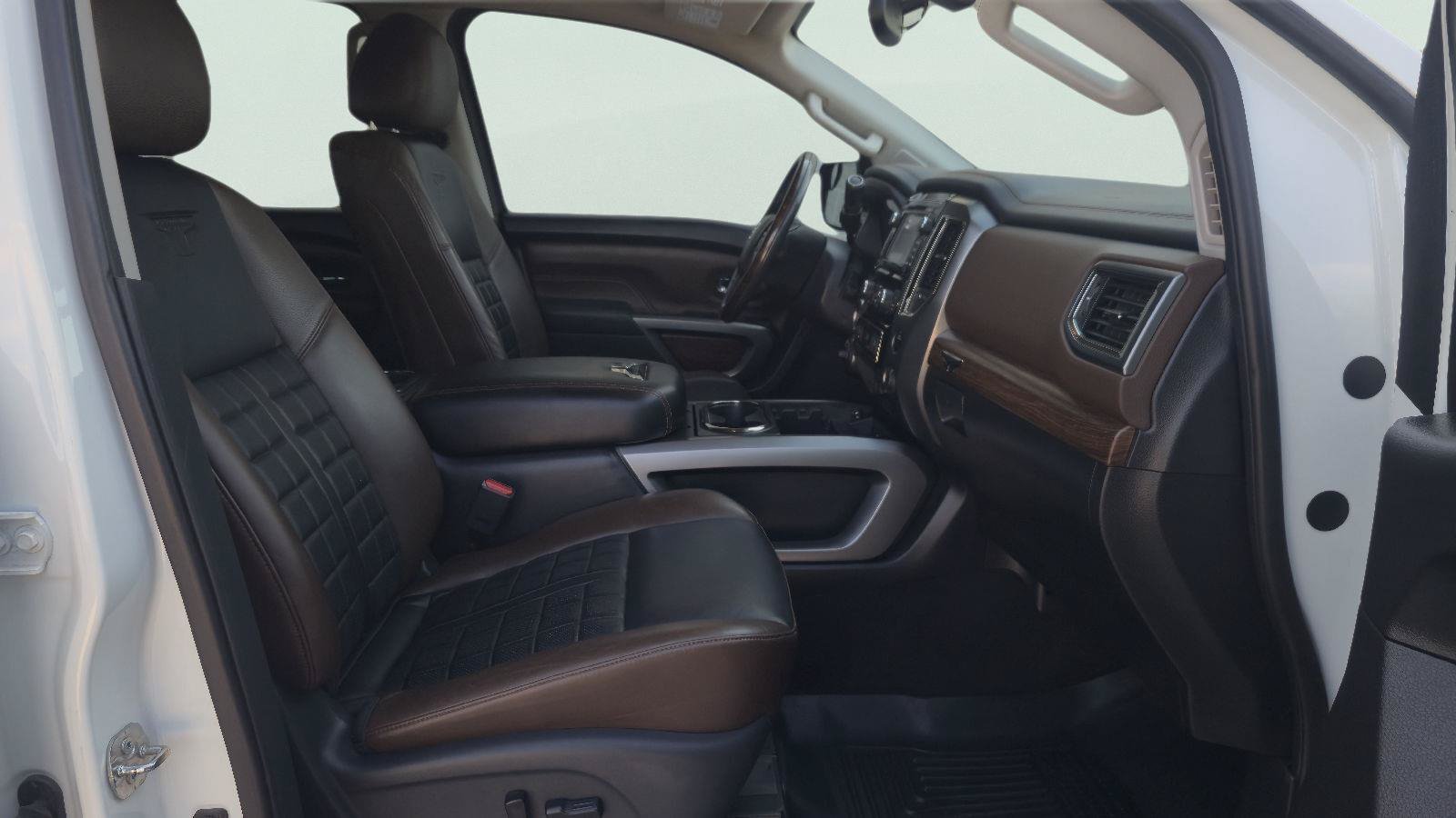 Used 2018 Nissan Titan Platinum Reserve w/ Platinum Utility Package AWD/4WD image 22
