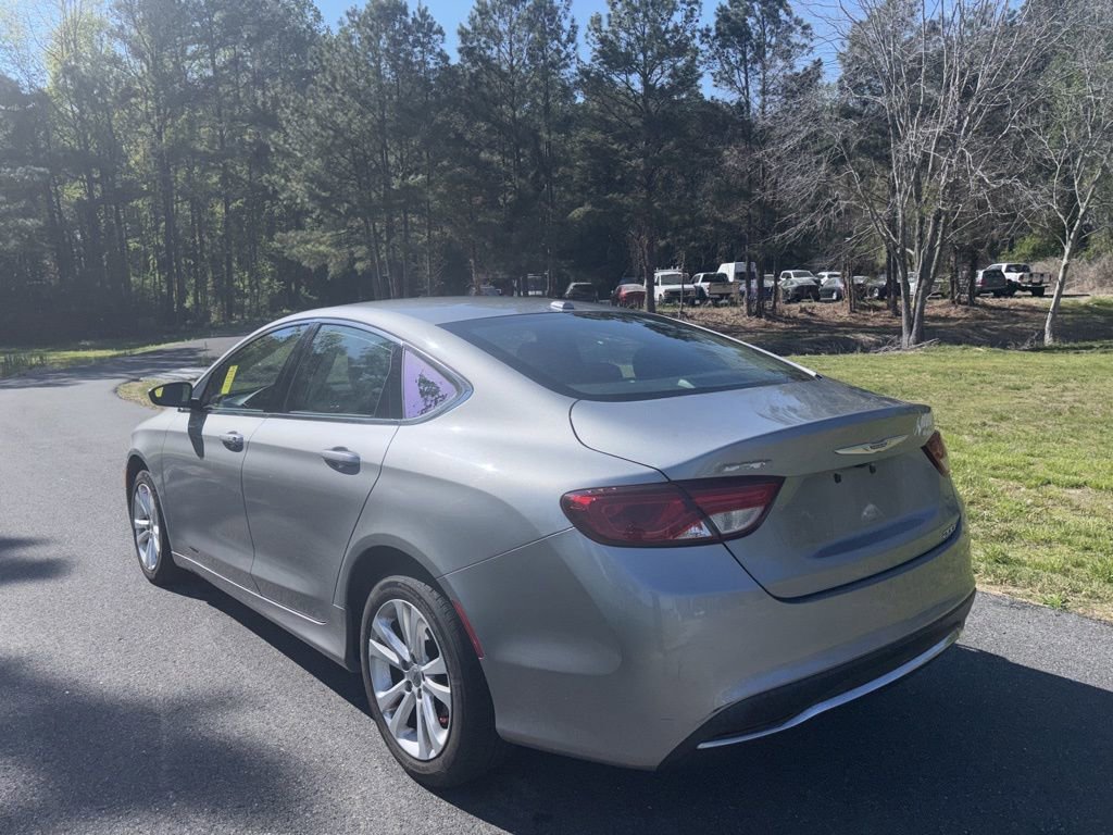 Used 2015 Chrysler 200 Limited w/ Convenience Group image 8