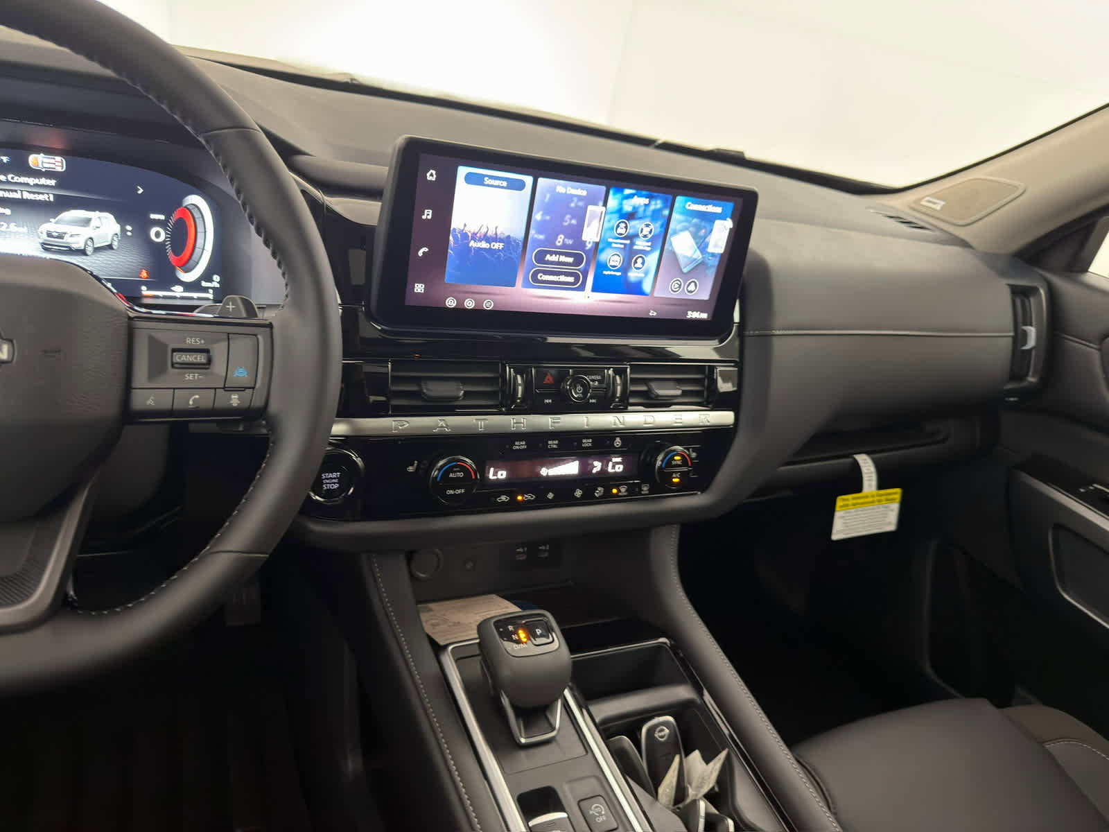 New 2026 Nissan Pathfinder SL w/ SL Premium Package image 19