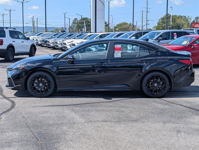 New 2026 Toyota Camry SE image 3