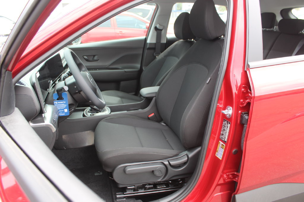 New 2026 Hyundai Kona SE FWD image 12