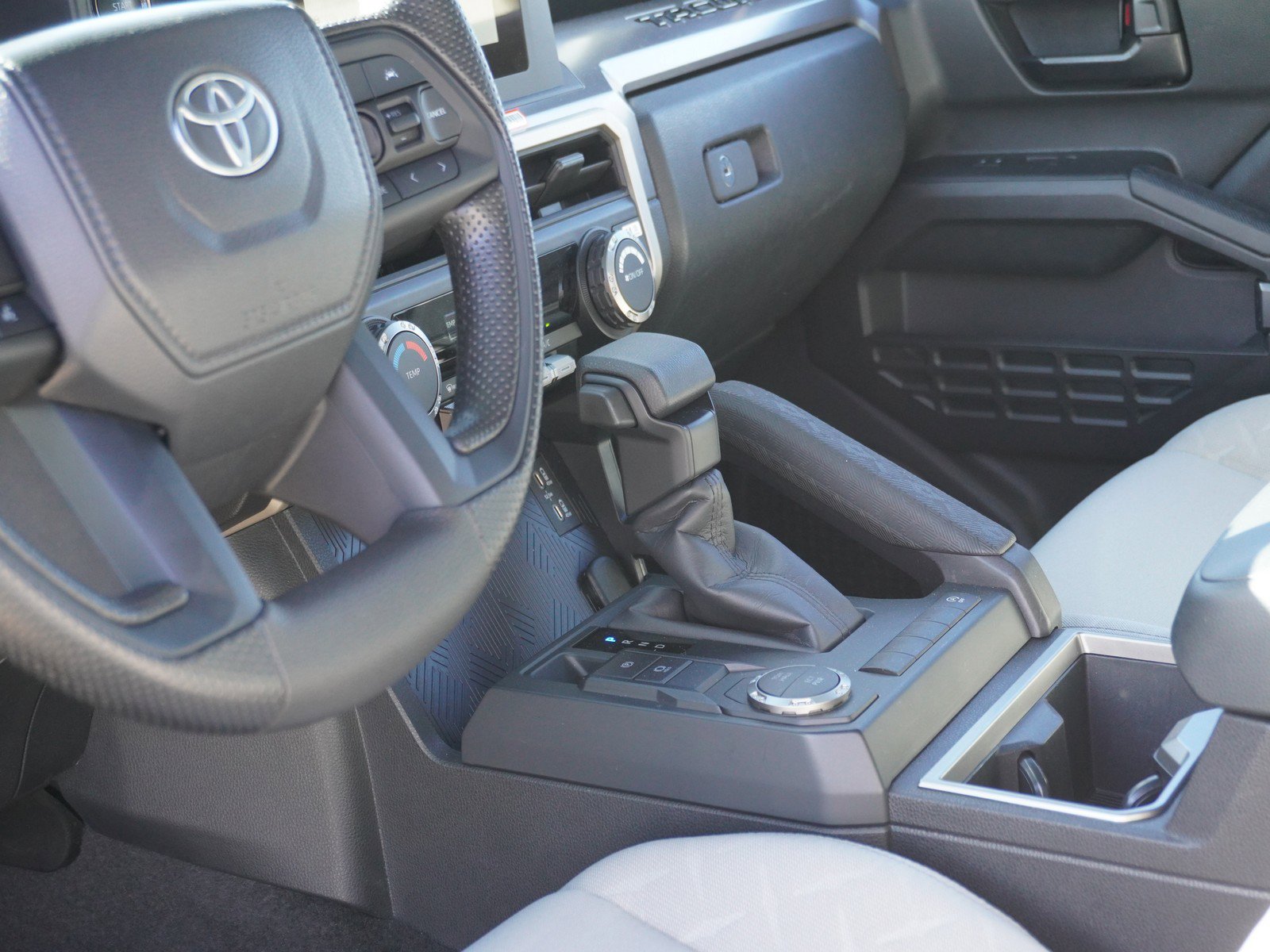 Used 2025 Toyota Tacoma SR5 image 20