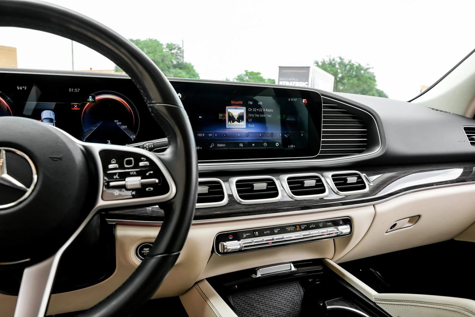 Used 2021 Mercedes-Benz GLE 350 w/ Premium Package image 35