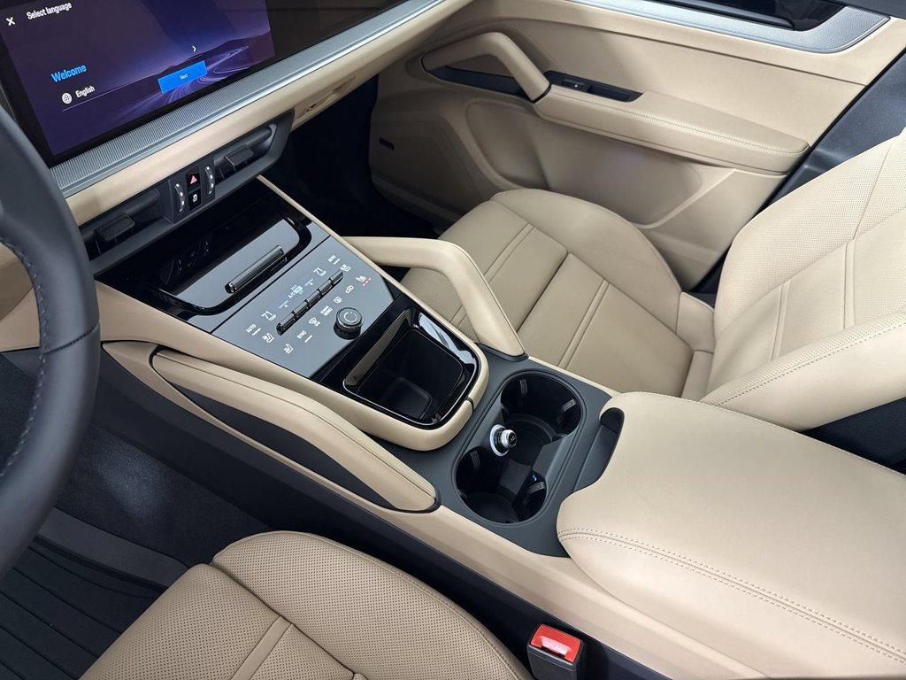 New 2026 Porsche Cayenne S AWD/4WD image 31