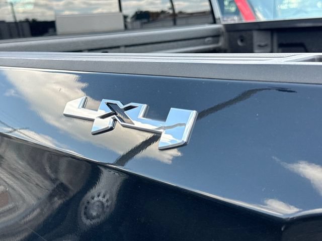 Used 2019 GMC Sierra 1500 SLT w/ SLT Premium Package AWD/4WD image 8