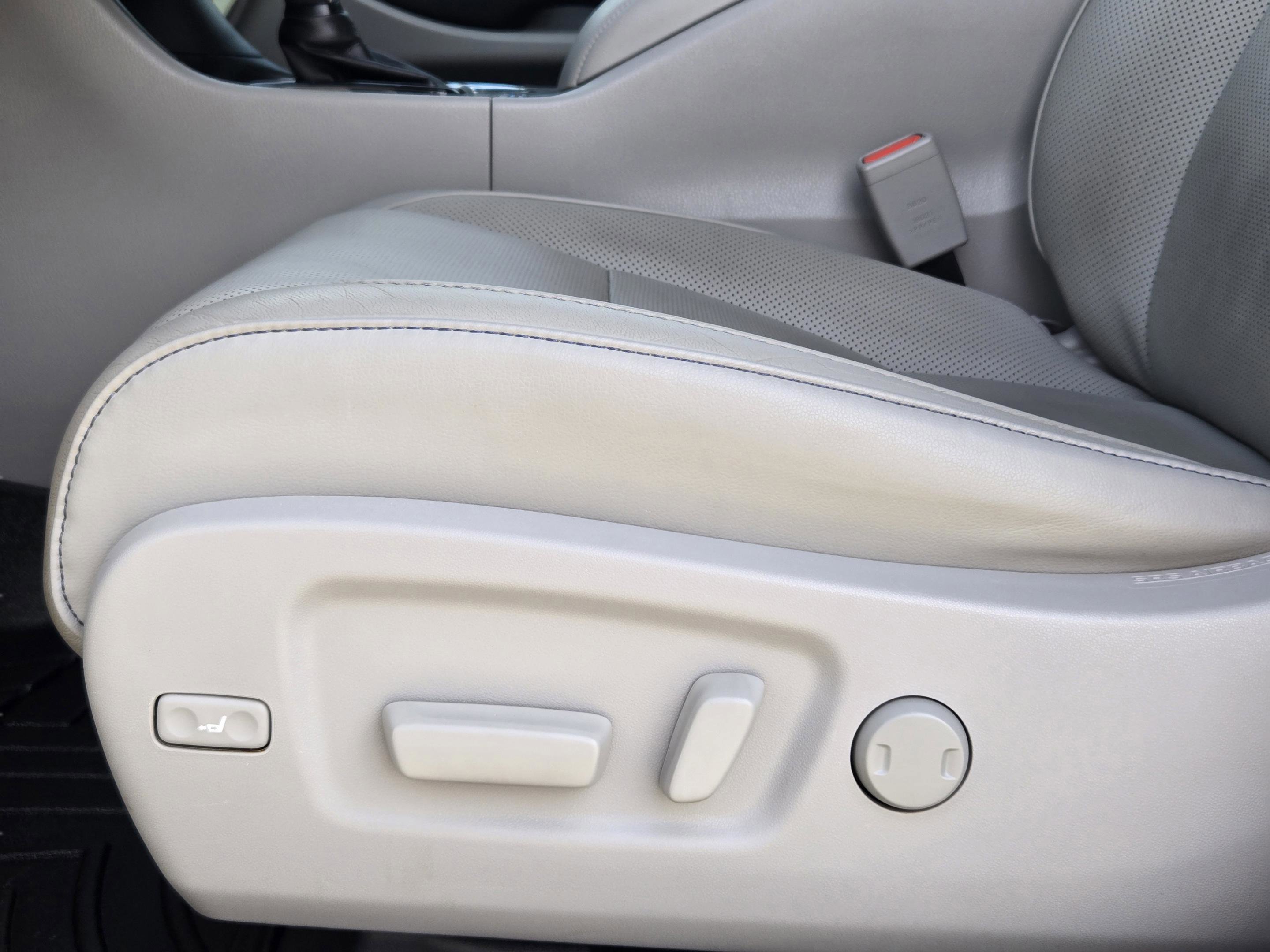 Used 2019 Toyota Highlander Limited Platinum image 23