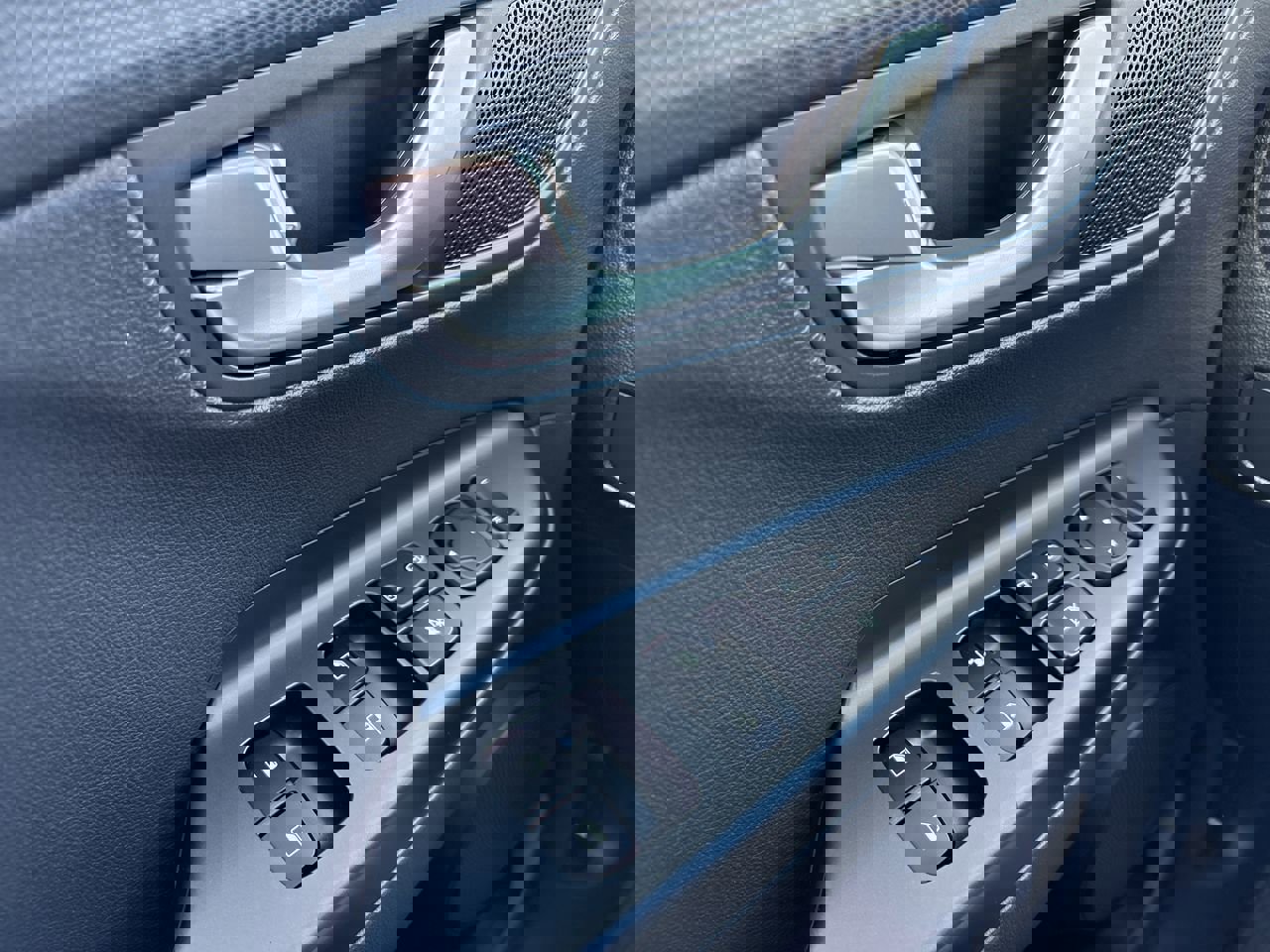 Certified 2023 Hyundai Kona Limited w/ Cargo Package image 12