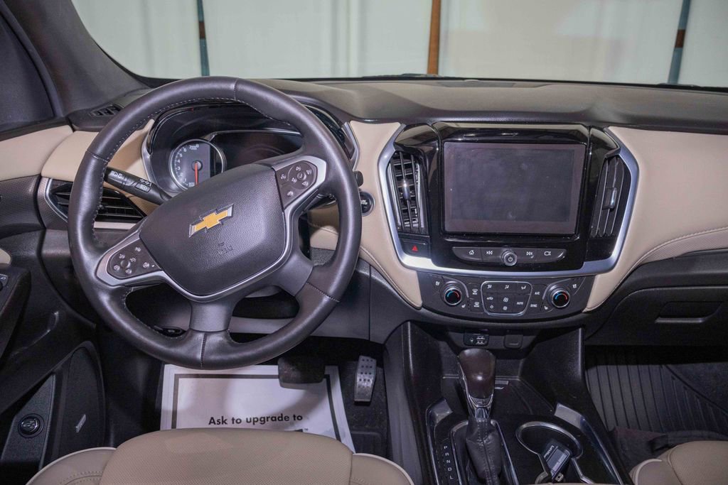 Used 2022 Chevrolet Traverse Premier image 18