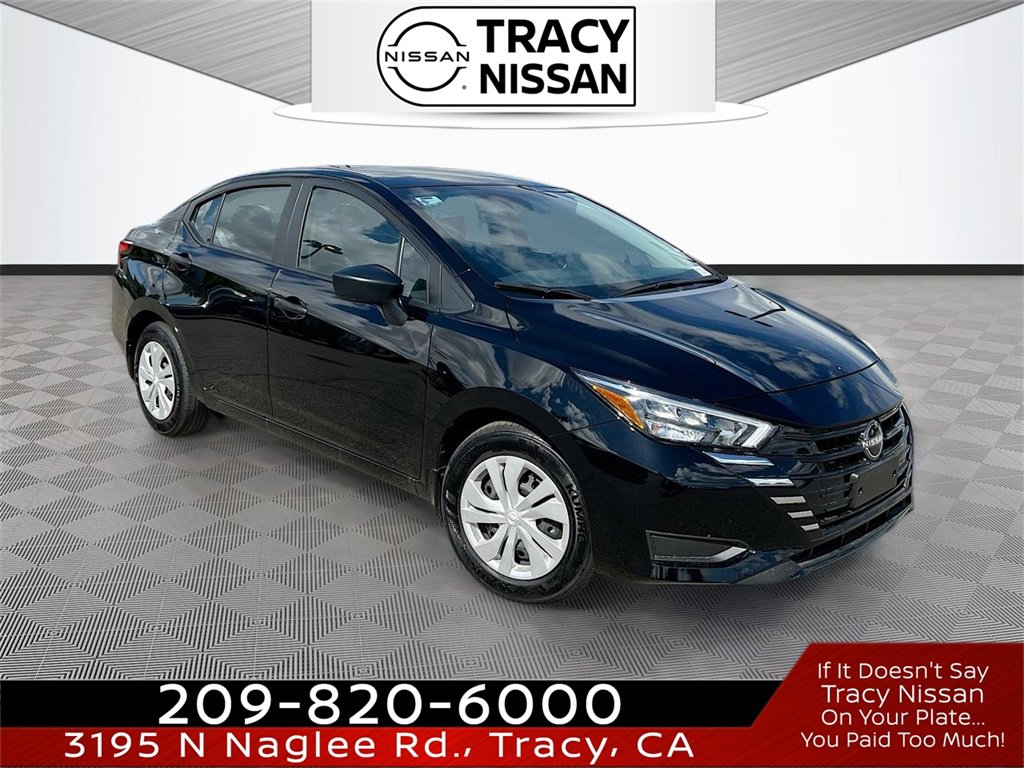 New 2025 Nissan Versa S w/ Trunk Package