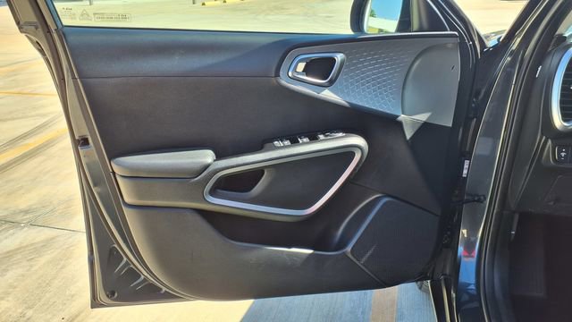 Used 2024 Kia Soul LX w/ Option Group 015 image 12