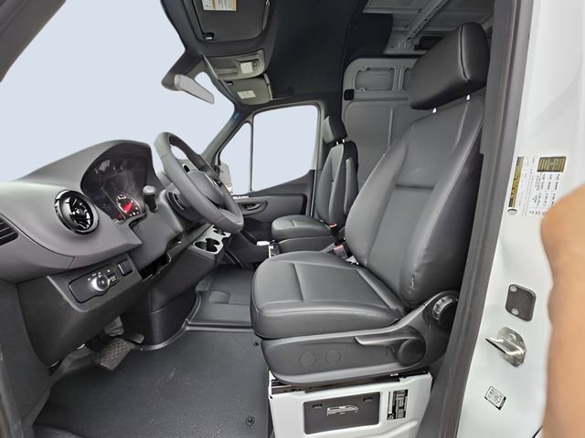New 2025 Mercedes-Benz Sprinter 2500 image 12