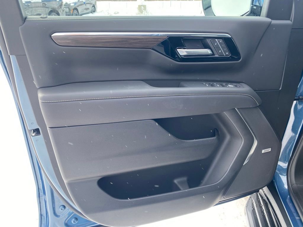 New 2026 Chevrolet Tahoe Premier image 9