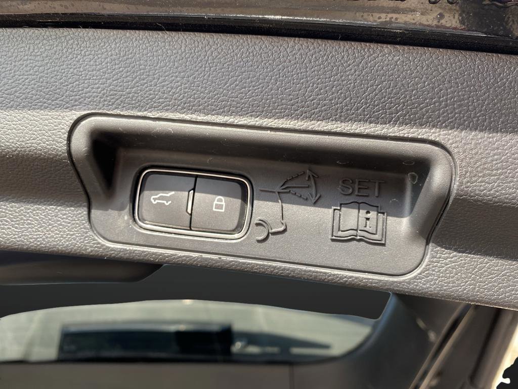 Used 2020 Ford Explorer ST w/ Premium Technology Package image 17