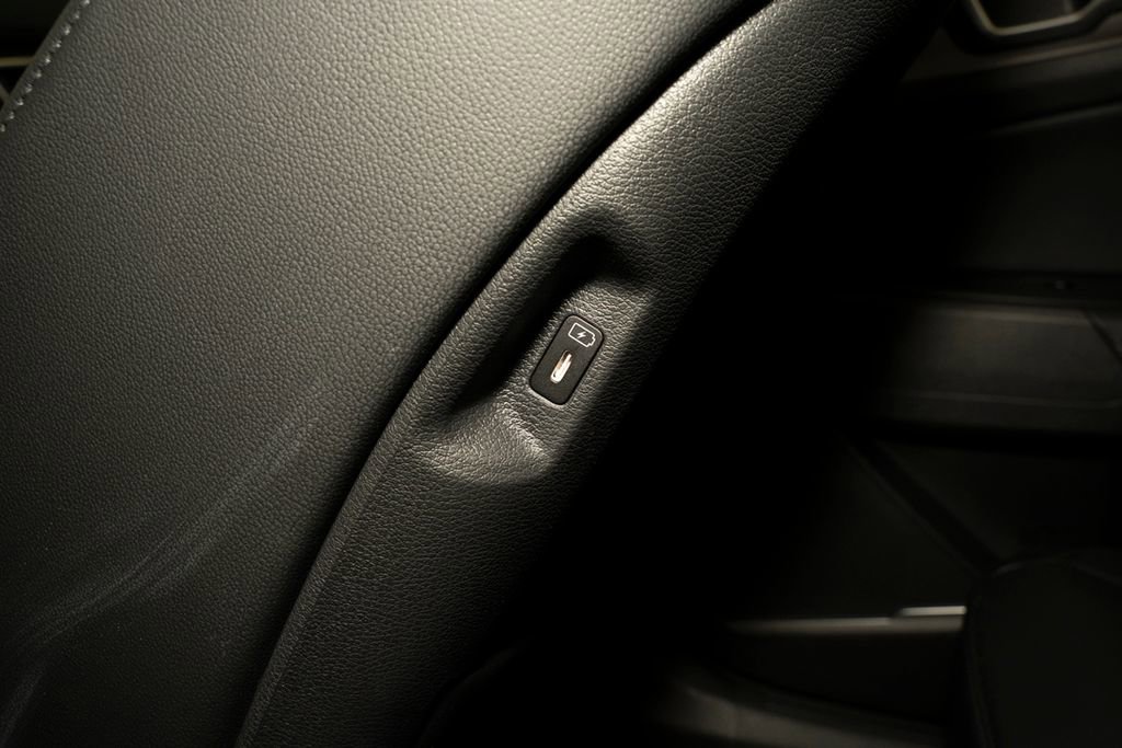 New 2026 Kia Sportage AWD Hybrid image 9