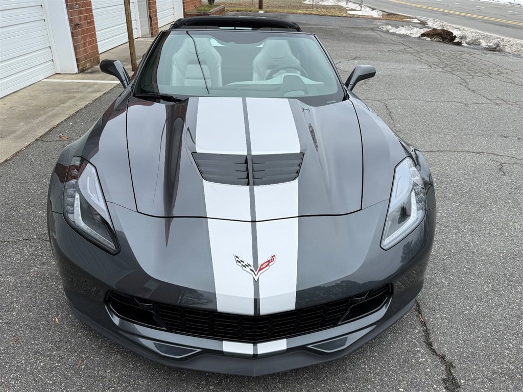 Used 2018 Chevrolet Corvette Z06 RWD image 14