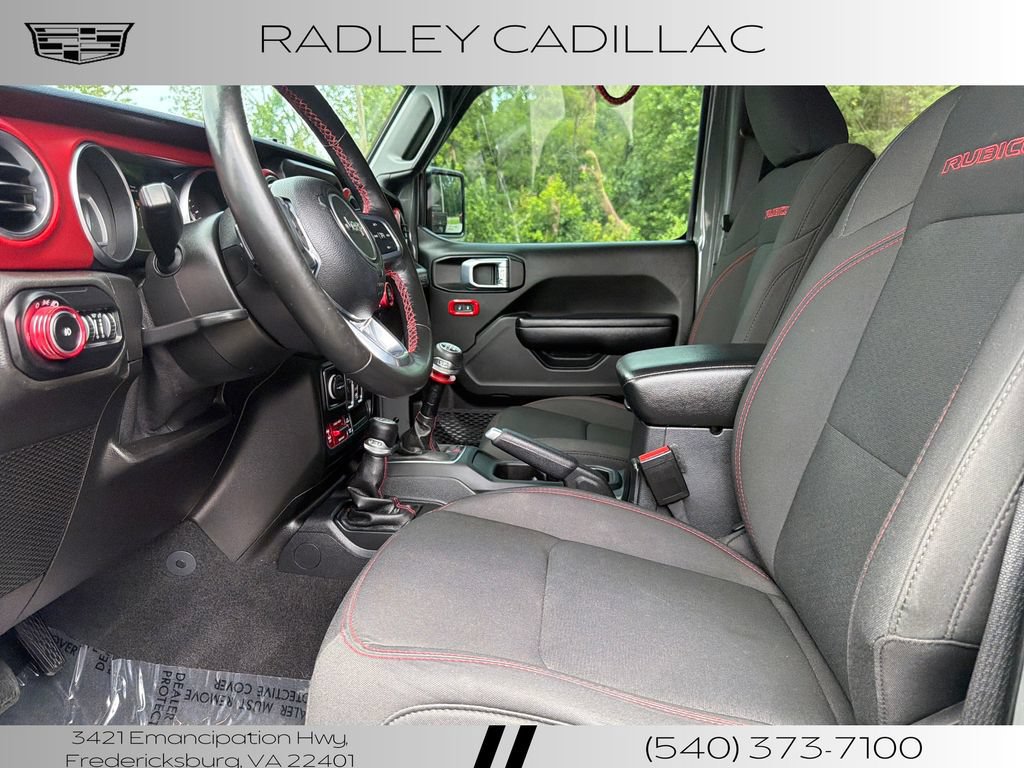Used 2021 Jeep Wrangler Unlimited Rubicon w/ Cold Weather Group AWD/4WD image 3