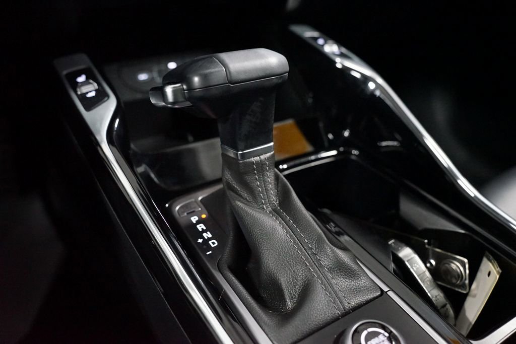 Used 2025 Kia Sorento SX image 23